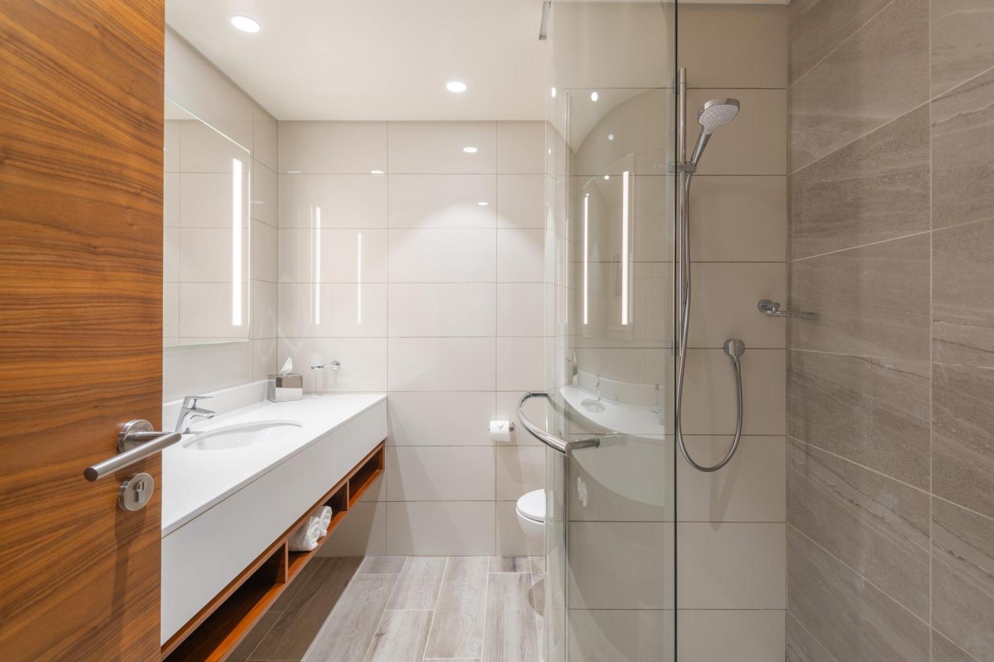 Hilton Garden Inn Windhoek Extérieur photo
