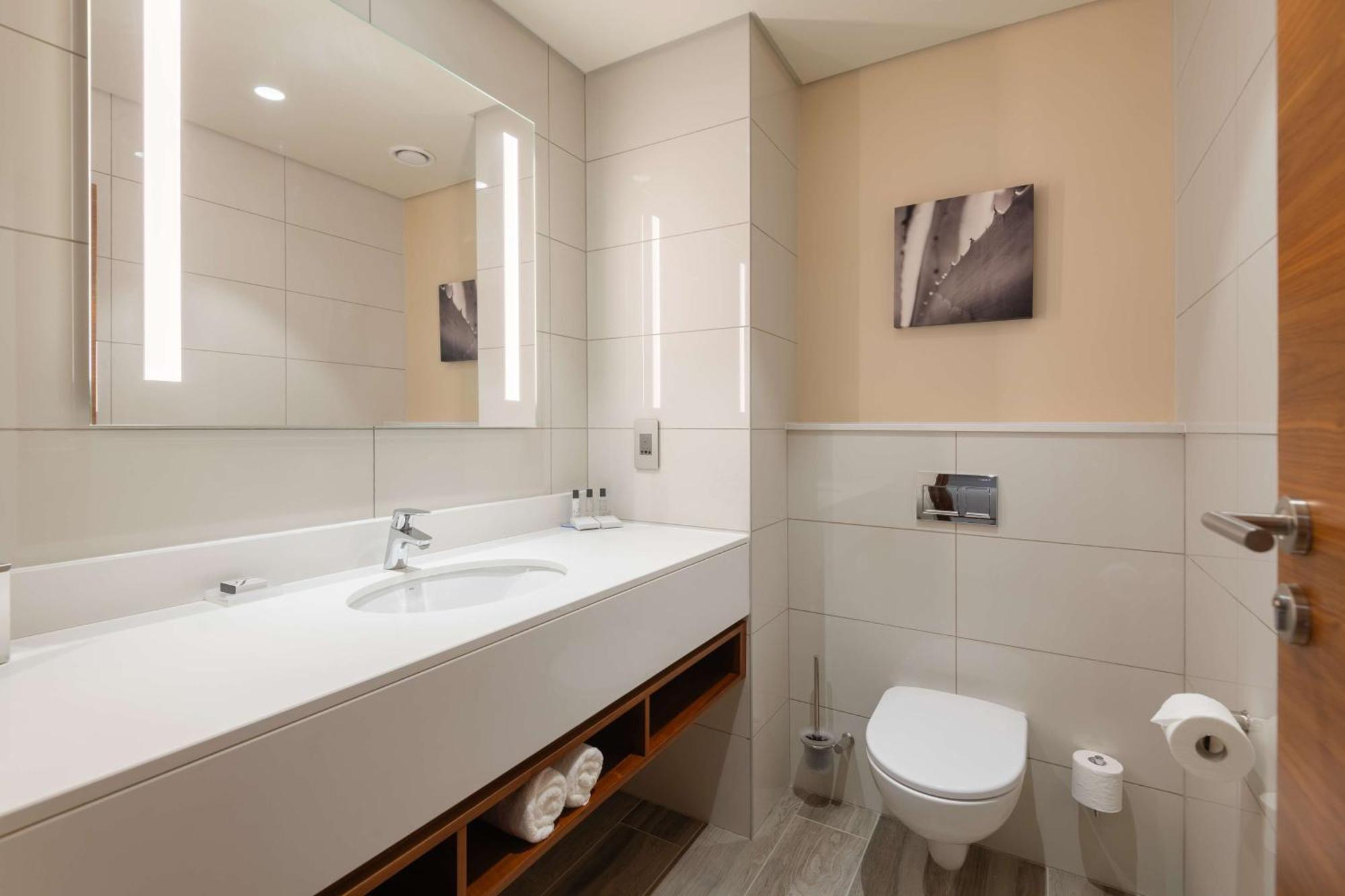 Hilton Garden Inn Windhoek Extérieur photo